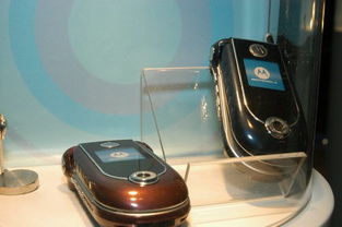 2004北京通信展上的驚艷亮相 摩托羅拉前沿手機(jī)新品圖覽